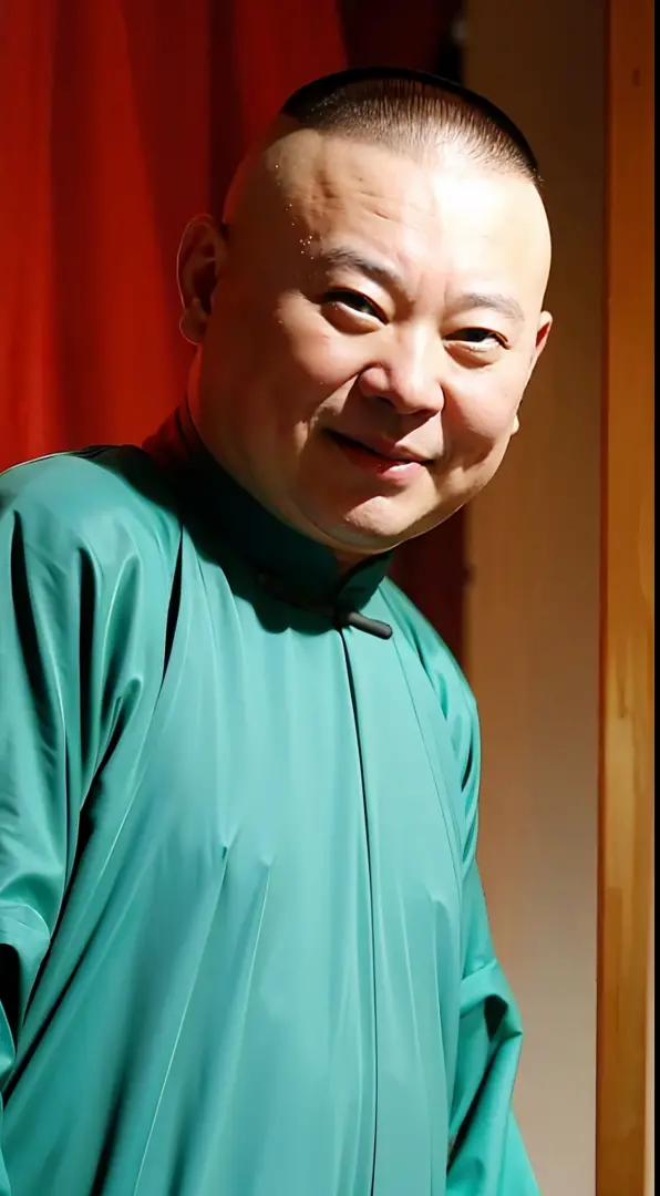 guo degang，frontal bust photo，comedian，look at the camera，id photo，upperbody closeup，bald-headed