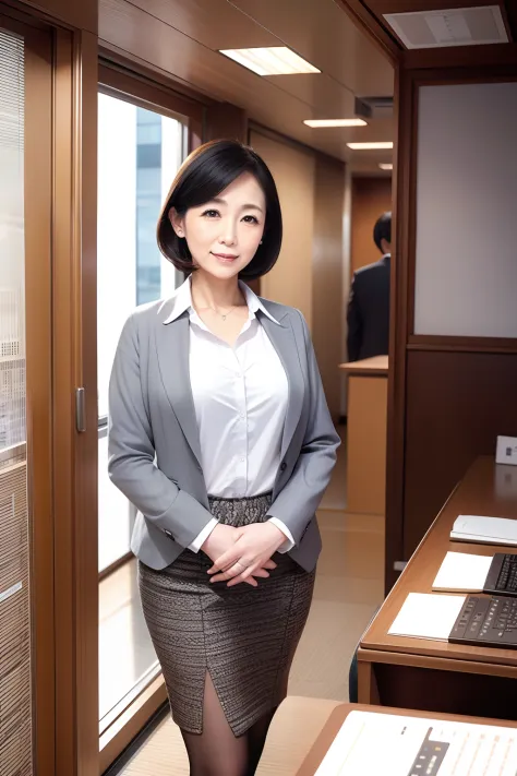 45-year-old female president，I work at the office on the 7th floor of Akasaka on holidays
