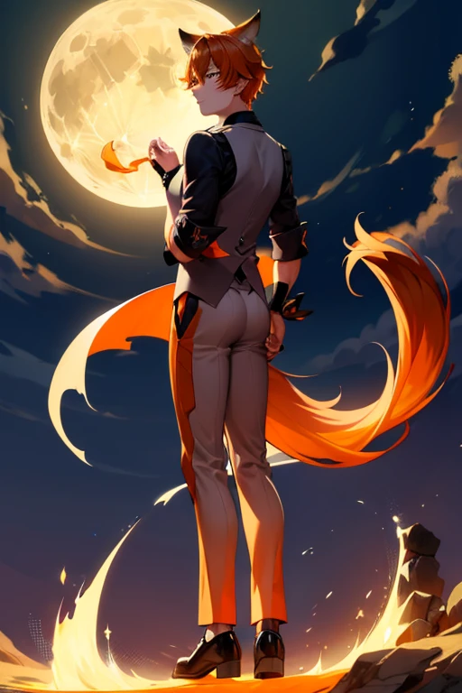 オレンジ色の髪、オレンジ色の目、オレンジ色のキツネの耳、オレンジ色のキツネの尻尾を持つ男性が、素敵なスーツを着て満月の前に立っています。
