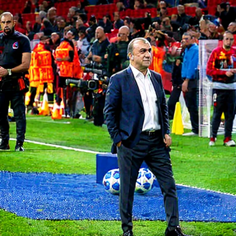 (masterpiece, best quality:1.2), fatihterim, solo