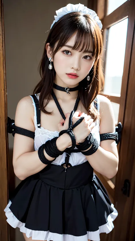 Wear the cutest gothic maid outfit in the world,The cutest maid choker in the world、The cutest gloves in the world、The most beau...