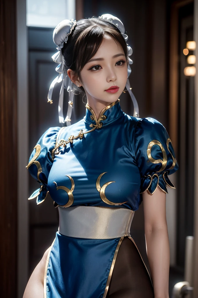 Chun-Li from Street Fight II,The perfect Chun-Li costume,Blue Chinese dress with gold lines,Bun Head,Good cover,Fighting Pose,masterpiece、1 beautiful girl、Fine Eyes、Puffy eyes、highest quality, 超High resolution, (reality: 1.4), Cinema Lighting、Japanese、Asian Beauty、Korean、so beautiful、Beautiful Skin、Body facing forward、Face close-up、(超reality的な)、(High resolution)、(8k)、(Very detailed)、(美しくFine Eyes)、(Very detailed)、 (wall-)、Detailed face、Bright lighting、Professional Lighting、Looking at the audience、Look straight ahead、Diagonal bangs、Nogizaka Idol、Korean Idol、masterpiece, highest quality, masterpiece, highest quality, Perfect Face, Perfect brown eyes with white sclera, Bad move -5, alone, 1 girl, Upper Body, Brown Hair, From SF2, Chinese Language Services, smile, Muscular woman, Blue clothes, pantyhose, Pelvic Curtain, Puff short sleeves, Good cover, sash, evaluation:safety