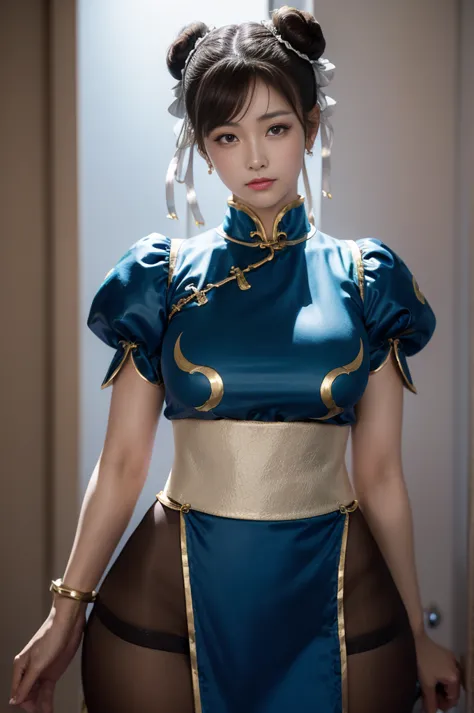 (((high kick)))、chun-li from street fight ii,the perfect chun-li costume,blue chinese dress with gold lines,bun head,good cover,...