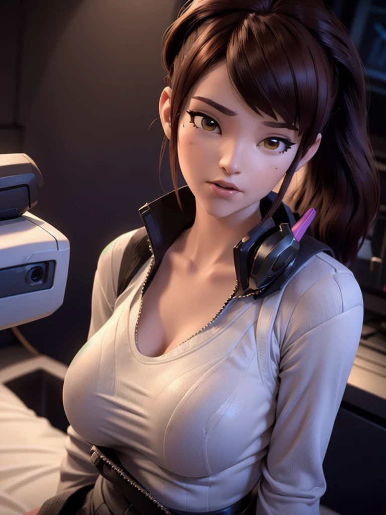 (Dva de Overwatch) sin mecha, una hermosa mujer con cabello castaño corto en un (cola de caballo), reflexiones de alta calidad, iluminación volumétrica, Vistiendo un (camiseta blanca lisa), en su dormitorio en su cama, 1 girl solo, cinematográfico lighting, Alta resolución, renderizado basado físicamente, extremadamente detallado, 8K, iluminación volumétrica, Híper realista, rasgos faciales detallados, obra maestra, detalles intrincados, parte superior del cuerpo completa, gaming setup in background, cinematográfico, se puede ver la tela de la camisa y los tejidos muy detallados, senos pequeños, NSFW