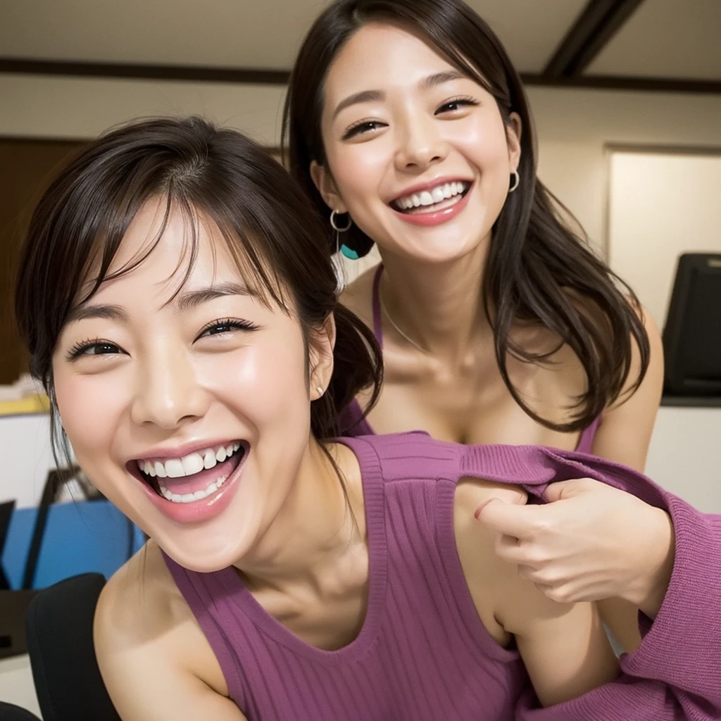 Laughing Japanese office lady、office、masterpiece, Highest quality, Photorealistic、Laughing with your mouth open、Smiling at the camera