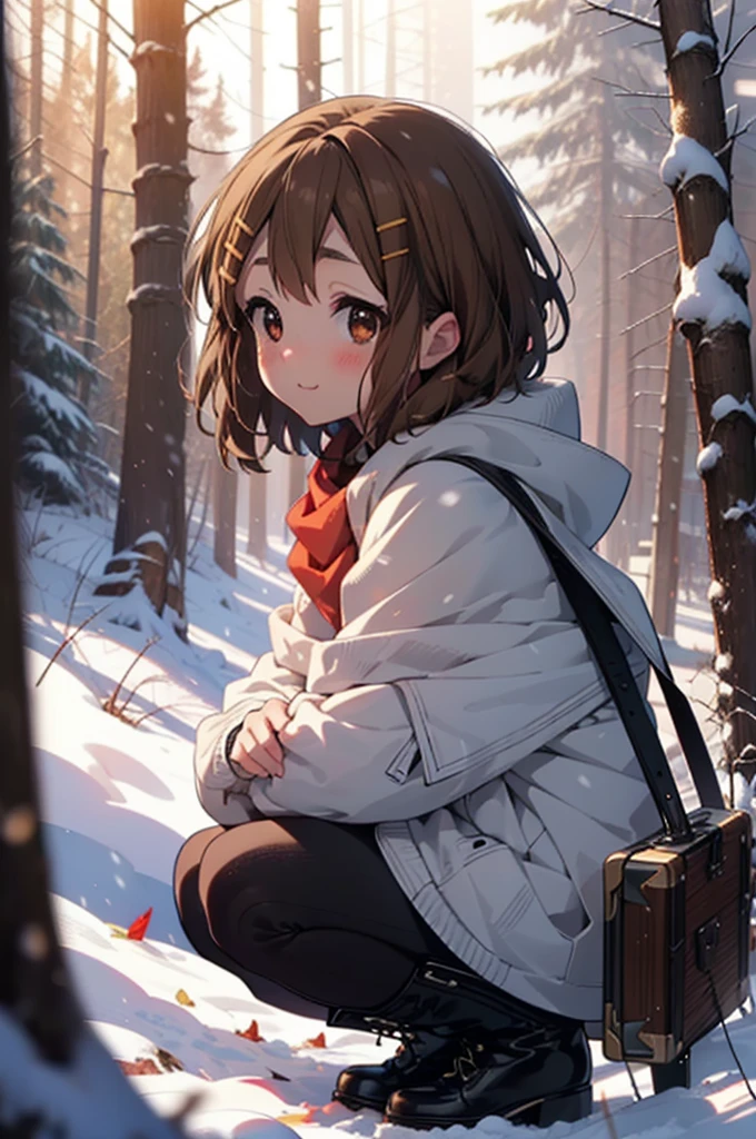 yuihirasawa, Yui Hirasawa, cheveux courts, cheveux bruns, ornements de cheveux, (yeux marrons:1.5), pince à cheveux、sourire,sourire,Rougir,Souffle blanc,
Ouvrez la bouche,neige,Feu de joie au sol,, Extérieur, bottes, neigeing, du côté, bois, Valise, cap, Flou, , forêt, Sac à main blanc, nature,  s&#39;accroupir, bouche fermée, cap, hiver, Profondeur de la limite écrite, chaussures noires, red cap CASSER looking at viewer, haut du corps, tout le corps, CASSER Extérieur, forêt, nature, CASSER (chef-d&#39;œuvre:1.2), la plus haute qualité, Haute résolution, unité 8k fond d&#39;écran, (forme:0.8), (De beaux et beaux yeux:1.6), visage très détaillé, éclairage parfait, CG extrêmement détaillé, (des mains parfaites, anatomie parfaite),