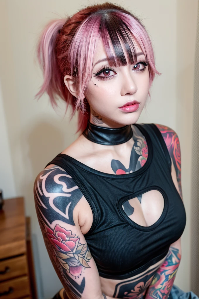 Obra maestra, 1 chica, hermoso, tatuajes, covered in tatuajes, tatuajes covering body, body being covered in tatuajes, arm tatuajes, neck tatuajes, face tatuajes, tatuajes on arms, tatuajes on neck, punk, dormitorio, top corto, fuera del hombro, dormitorio, máscara, Delineador de ojos, Ojos Humeantes, ojos ahumados, demonio, cola de caballo lateral de pelo rosa con flequillo