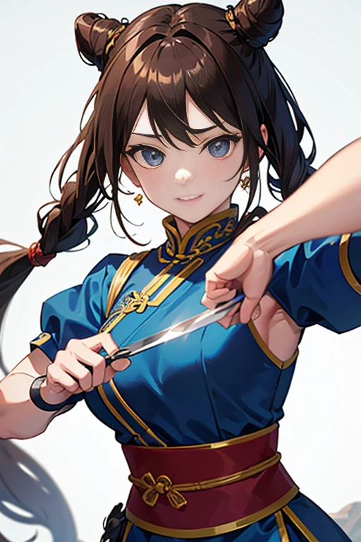 Chun-Li aus Street Fight II,perfektes Chun Li Kostüm,Blaues Cheongsam mit goldenen Linien,Duttkopf,Gute Abdeckung,Kampfpose,Meisterwerk、1 schönes Mädchen、Schöne Augen、geschwollene Augen、höchste Qualität, 超Hohe Auflösung, (Wirklichkeit: 1.4), Filmbeleuchtung、japanisch、asiatische Schönheit、Koreanisch、super schön、Schöne Haut、Körper nach vorne gerichtet、Nahaufnahme des Gesichts、(ultra-realistisch)、(Hohe Auflösung)、(8K)、(Sehr detailiert)、(Beautiful and Schöne Augen)、(Super detailliert)、 (Wand-)、Detailliertes Gesicht、helle Beleuchtung、professionelle Beleuchtung、den Betrachter anschauen、Schau geradeaus、schräger Pony、Nogizaka-Idol、Koreanisches Idol、Meisterwerk, höchste Qualität, Meisterwerk, höchste Qualität, perfekte braune Augen mit weißer Sklera, schlechter Zug-5, allein, 1 Mädchen, Oberkörper, braune Haare, Aus SF2, Chinesischer Service, lächeln, muskulöse Frau, blaue Kleidung, Strumpfhose, Beckenvorhang, bauschige kurze Ärmel, Gute Abdeckung, Schärpe, Auswertung:Sicherheit: An verschiedenen Stellen des Kostüms sind Risse zu sehen, die mit einer scharfen Klinge geschnitten wurden..、Blutung aus einer Wunde、Beide Hände mit Seil gefesselt、Seile um den Körper gewickelt、I&#39;Ich werde gleich das Bewusstsein verlieren。