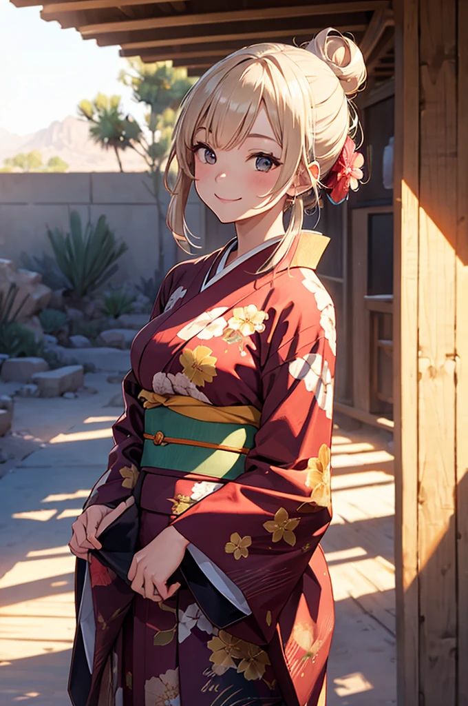 Uma linda mulher sorridente de quimono no deserto iluminado pelo sol