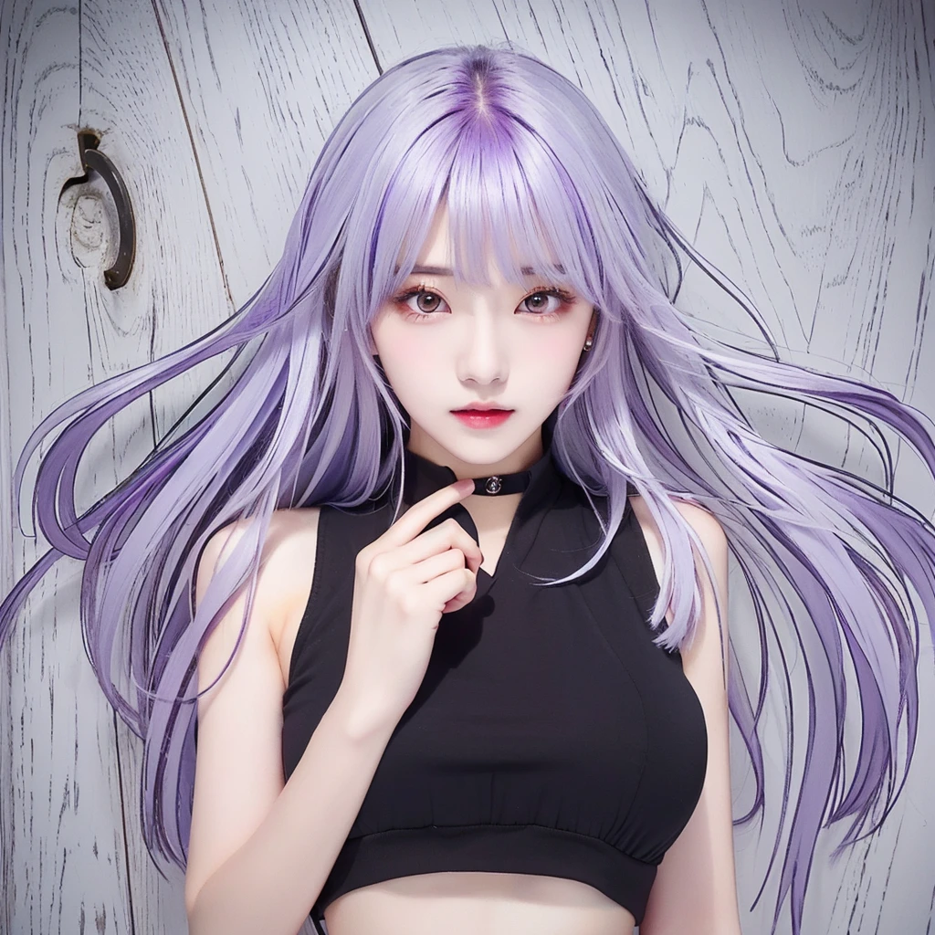 1Mädchen mit langen Haaren und schwarzem Kleid steht vor einer Tür, Anime-Mädchen trägt ein schwarzes bauchfreies Top, (hellviolette Haare), (lange Haare), helle Haut, lila Augen