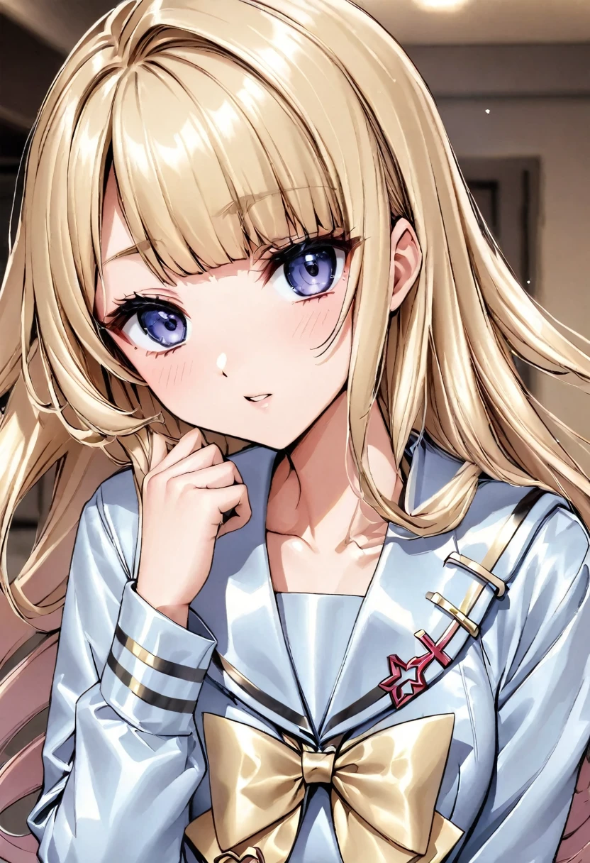 Eine wunderschöne 15-jährige blonde Japanerin in einer langärmeligen Matrosenuniform aus Satin