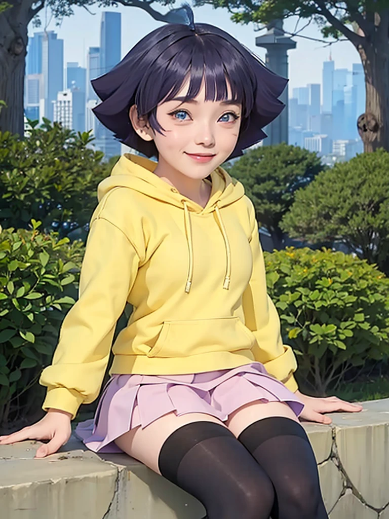 1 Mädchen, Himawari Anime Naruto Shipudden, Kurzes Haar , lila Haare, blaue Augen, Schön, gelbe Kleidung , lächeln, realistisch clothes, detail kleidung, Stadthintergrund, Ultra-Detail, realistisch