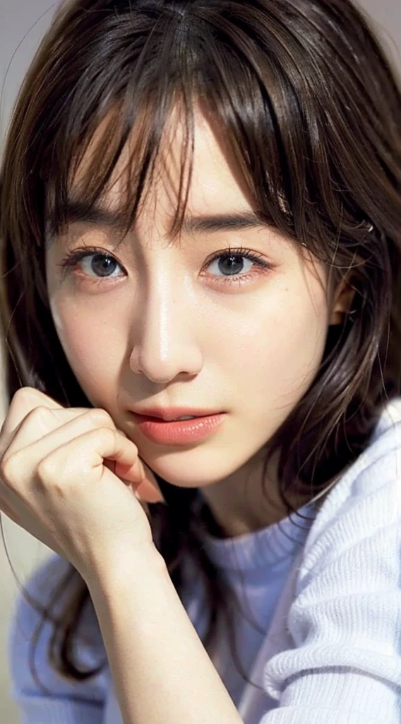 32K, Highest quality, masterpiece, Realistic, Very detailed,  photograph, High resolution, 行photograph, High resolution, Confused, Smoother light, Official Art, Written boundary depth, Bright light,
close, thin, Detailed face, anger, Beautiful details in the eyes, 19 years old Korean, cute, Highest quality real texture skin,
T-Shirts,