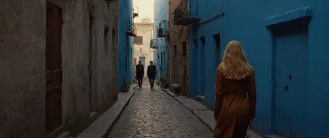 cinematic film still of Filmkörnungsstil
 Chiaroscuro Lighting Style
 Film grain still image of a narrow Gasse with blue Gebäudes and people walking,1 Mädchen,lange Haare,Blondes Haar,braune Haare,1 Junge,outTürs,mehrere Jungs,2 Jungs,traditionelle Medien,Gebäude,Landschaft,Tür,Malerei (Mittel),Straße,Gasse , Kino-Look, Film-Look, filmisch, Kontrast, ausführlich, gute Qualität, scharfes Bild, Filmfarbe, Kodak-Kinofilmstil, verschiedene Farben, Unterschiedliche Personen, anderes Aussehen, anderen Stil, 35MM Film, 16MM Film, Fotografischen Film, Musikvideostil, künstlerischer Stil, filmischer Stil, Filmkörnigkeit, Filmrauschen, Bildrauschen, künstlerische Wirkung, Fujicolor, Fuji Film, analoge Fotografie, Filmstil, Standbild aus dem Film, Filmkorn-Overlay, Filmkörnungsstil, geringe Schärfentiefe, vignette, highly ausführlich, Hohes Budget, bokeh, Cinemascope, Launisch, Epos, wunderschön, Filmkorn, körnig