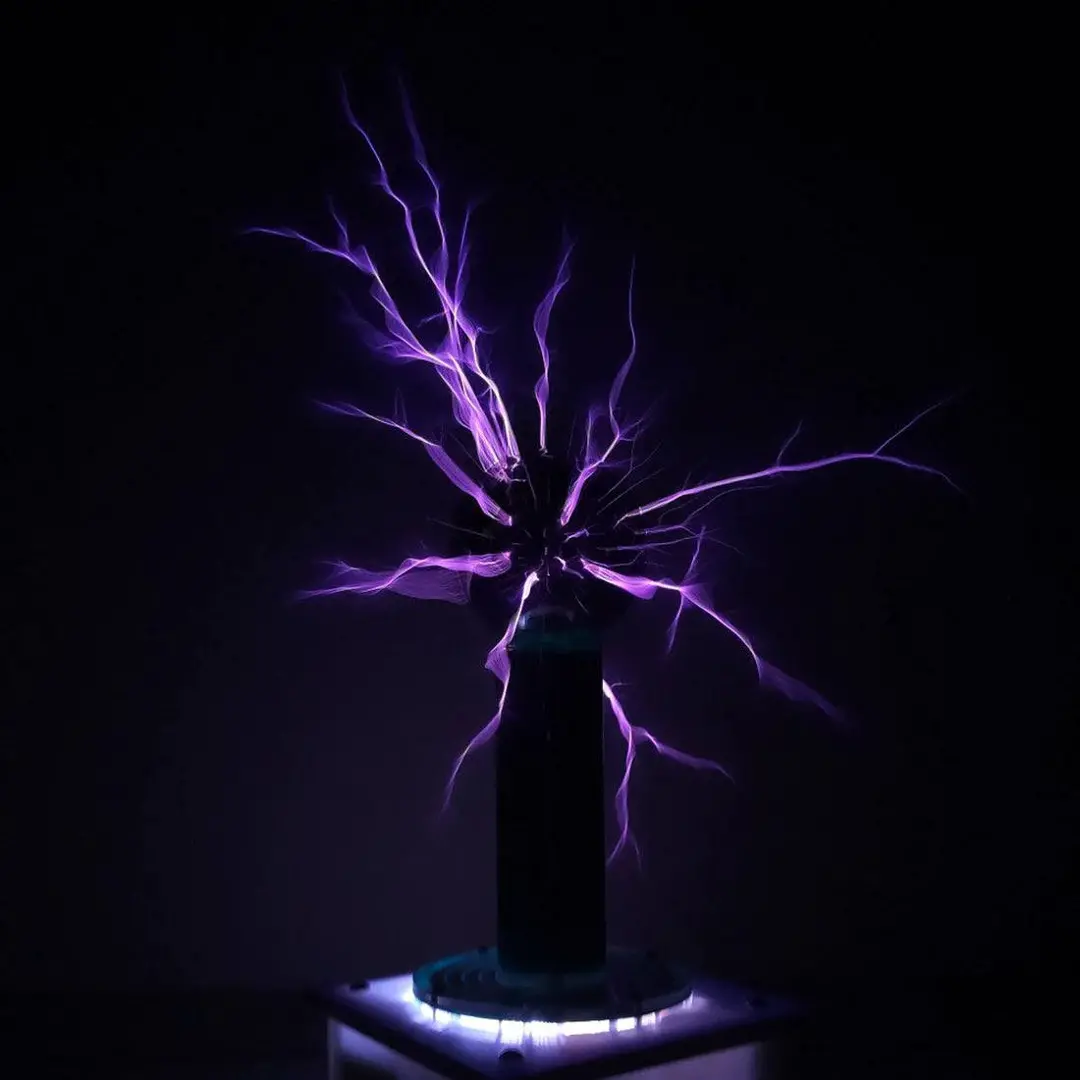 Tesla coil sparks 1